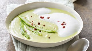 Recette  Veloute d’asperges et mousse au reblochon [upl. by Atillertse174]