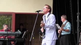 Everyday  Buddy Holly Tribute Artist John Eske [upl. by Hebbe309]