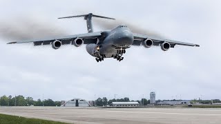 The Crazy Process of Landing US Largest 420 Ton Cargo Aircraft [upl. by Vashti]