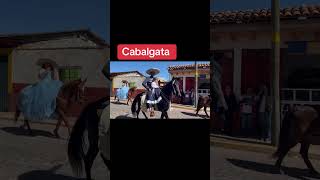 Cabalgata en Michoacán apoyo viajaresvivir fiestaspatrias2024 cabalgata caballos vivamexico [upl. by Dibri459]