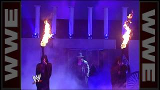 The Undertaker uses his powers to destroy the ring while Kurt Angle is in it Royal Rumble 2006 [upl. by Arias]