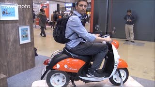 The 2018 Yamaha vino 50cc scooter  tall rider 190cm 62 ft [upl. by Cirdes326]