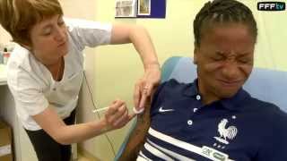 Equipe de France Féminine  à lheure du vaccin contre la fièvre jaune [upl. by Acsicnarf865]