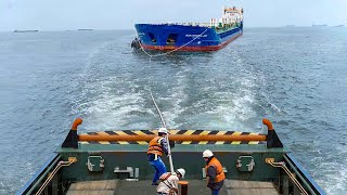 A Day in the Life of a Tiny But Powerful Tugboat Towing Gigantic Ships at Sea [upl. by Casandra]