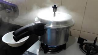 Pressure Cooker Visual Sound Effect [upl. by Waylin]