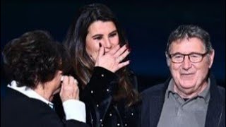 La chanson secrète  Karine Ferri en larmes en découvrant ses parents [upl. by Aikyt706]