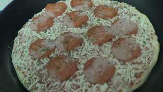 Ristorante quotPizza Pepperoniquot Thin Crust Frozen Pizza [upl. by Steffie838]