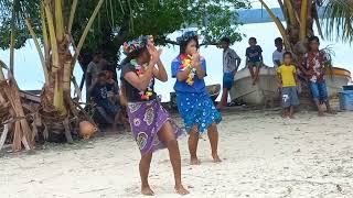 EntertainmentDanceByTwoGilberteseLadiesLaumanaShortlandIslandsSolomonIslands🇸🇧 [upl. by Drofnats192]