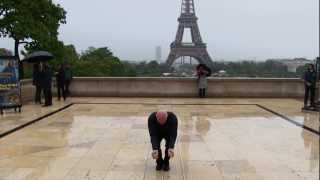 « Solo 30x30 » de PaulAndré Fortier  Esplanade du Trocadéro à Paris [upl. by Somar]