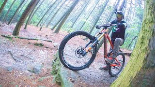 CUSTOM SANTA CRUZ DOWNHILL MTB WET SESSION  BLACK RUN [upl. by Dru]