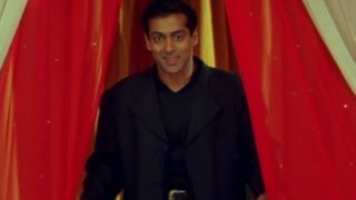 Salmans unique style of greeting  Hum Dil De Chuke Sanam [upl. by Riem980]