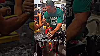 ARM WRESTLING VREZH☠️ vs👹 DEVON forearms power 💪tranding vairal sorts [upl. by Ewall504]