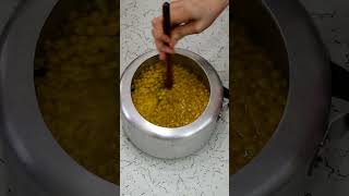 Sindhi Dal Pakwan in Rajasthani Style  दाल पकवान एकदम स्वादिस्ट भोजन dalpakwan shorts [upl. by Netsirhc537]