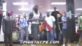 FLOYD MAYWEATHER JR DANCING WITH THE JUMP ROPE [upl. by Bourne706]