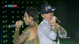 J Ax e Fedez Senza Pagare Radio Italia Live 2017 [upl. by Noraf]