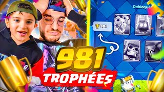 MON PETIT FRÈRE ATTEINT SES 1000 PREMIERS TROPHÉES SUR CLASH ROYALE  ep2 [upl. by Brod420]