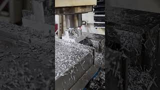 pm 940 cnc trochoidal milling a 159quot slot with 18quot endmill 2k rpm 6ipm [upl. by Assenav]