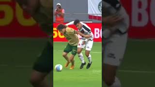 Coutinho humilha dois jogadores do palmeiras 😱 [upl. by Aikem]