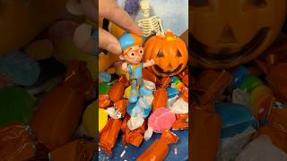 54321 Its HALLOWEEN 🎃 Count all of Blippis Candy 🍭 blippi shorts [upl. by Ailad]