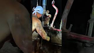 Roughneck on Floor Rig job P1 rig oilandgas drilling oil tripping [upl. by Trilley]