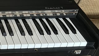 Hohner Pianet T Classic Analog Electric Piano 1977 Demo  Electro Mechanical Keyboard [upl. by Brink]