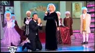 Showmatch 2009  Mirtha Legrand cantó junto a Marcelo [upl. by Noerb362]