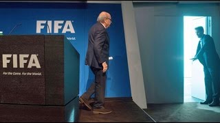 Blatter renuncia a la FIFA [upl. by Iseabal]