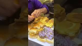 Bun Kabab Burns road famous Azad Bun Kabab bunkabab andaywalaburger [upl. by Halimaj504]