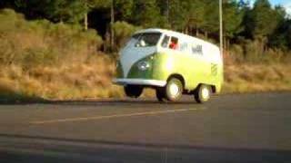 mini kombi empinando shorty bus 67 wheelies lages sc [upl. by Barton]