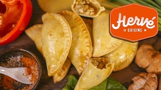 Empanadas au poulet  la recette dAmérique Latine qui cartonne [upl. by Ycnaffit]