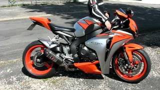 HONDA CBR 1000 RR fireblade orange repsol  argent gris devil VS 600 hornet blanc ixil 2010 2011 [upl. by Inaliel309]