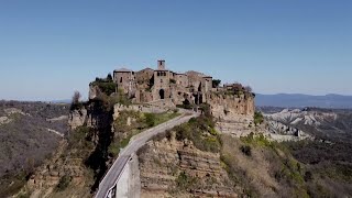 Civita di Bagnoregio la ciudad de 2500 años en Italia que busca ser Patrimonio de la Humanidad [upl. by Fey]