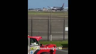 Jetstar 787 landing sydney787Jetstarlanding [upl. by Norted]