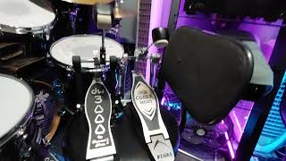 pedal dw 3000 vs pedal Tama Iron cobra 200 [upl. by Marlena]