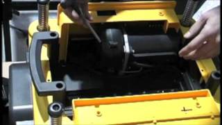 How to Change the Blades in a Dewalt DW735 Planer [upl. by Ocirema]