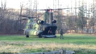 Canadian Forces Chinook Landing [upl. by Ainnek]