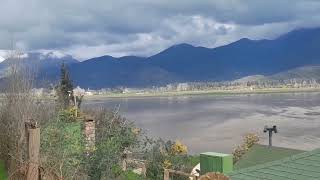 las últimas lluvias hicieron que regrese el agua a la laguna de aculeoCHILE [upl. by Annaiuq260]