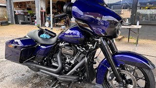 Stunning Warr’s Harley Street Glide [upl. by Odama]