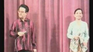 Peranakan Show  Baba William Tan  Dondang Sayang 1989 [upl. by Tiphany78]