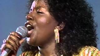 Gloria Gaynor  I Will Survive  Festival de Viña del Mar 1980 [upl. by Morly]