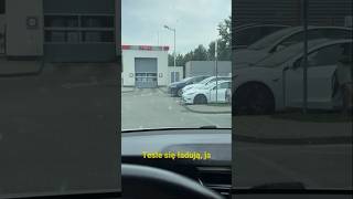 Wakacyjne kolejki do STACJI ŁADOWANIA TESLI 😬 Ile trzeba czekać tesla supercharger danielgrzyb [upl. by Litta378]