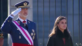 Pascua Militar  Felipe VI destaca la necesidad de invertir en Defensa frente a la amenaza rusa [upl. by Pirozzo462]