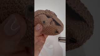 Sicherheitsaugen anbringen  machst du das auch so hakeln häkeln amigurumi crochet diy [upl. by Nahej]