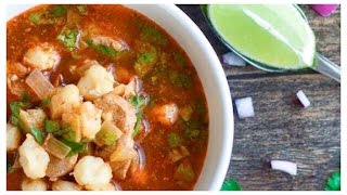 Pozole beef easy recipe Pozole carne facil Subtitulos en Espanol [upl. by Kirsch795]