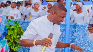 PURE POWERFUL WORSHIP  ELIJAH AKINTUNDE [upl. by Ylesara]