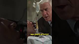 È un ordine difficile da eseguire😂 Leslie Nielsen scena divertente da Una pallottola spuntata [upl. by Georglana]