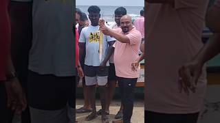 கோவளம் கடற்கரையில் வாங்கிய மீன்🐟KOVALAM BEACH FISH🐟beachvideosbeachlifebeachvibeskovalambeach [upl. by Dami]