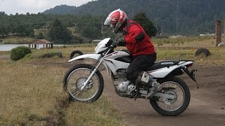 Honda XR 150 L 2015 a prueba  Autocosmos [upl. by Mullane417]