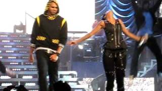 Rihanna amp Chris Brown  UmbrellaCinderella Sydney Concert [upl. by Monk]