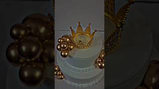 King cake decoration for amazing luck 👑♥️subscribe bestbirthdaycakedesignforgirl cakedecorations [upl. by Aicilyt]